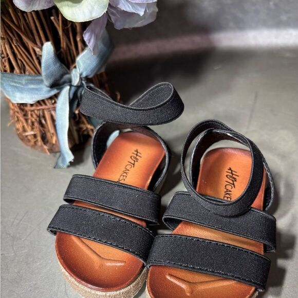 Kids Hotcakes Black Sandals Shoes Size 1 EPC Build a Bundle! - Picture 6 of 7